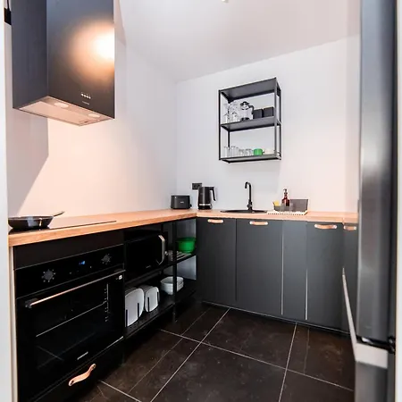 Modern 1-bedroom With Balcony Near Promenada Mall Bukareszt