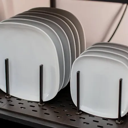 Modern 1-bedroom With Balcony Near Promenada Mall Apartament