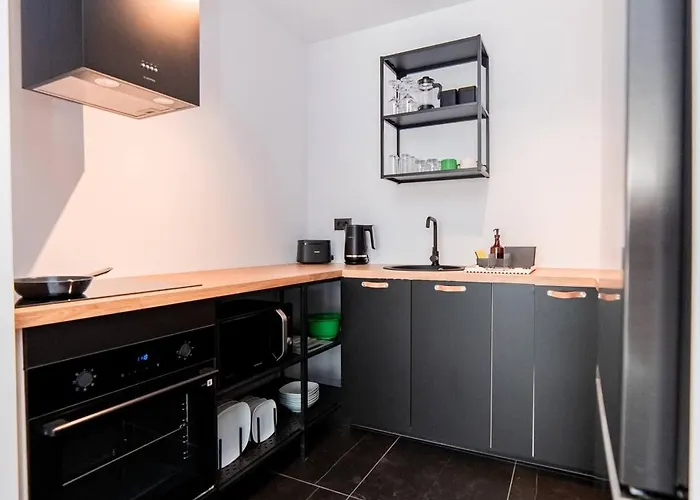 One-bedroom With Balcony Near Pipera Metro Bükreş