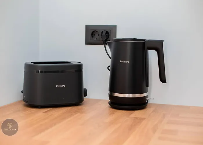 Modern 1-bedroom With Balcony Near Promenada Mall Lejlighed *