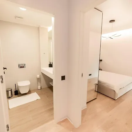One-bedroom With Balcony Near Pipera Metro * Bukarest