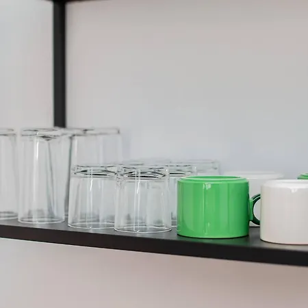 Modern 1-bedroom With Balcony Near Promenada Mall Bucarest